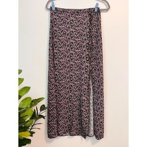 American Eagle floral skirt